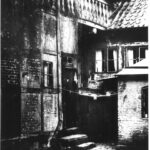 Gården til Gøyernes Gård, set mod syd. Sort-hvid foto fra ca. 1930